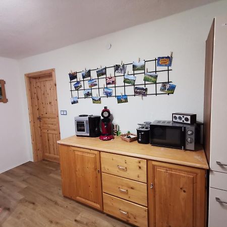 Apartment Auszeit Mit Kueche Viel Ruhe Und Natur Untrasried Bagian luar foto