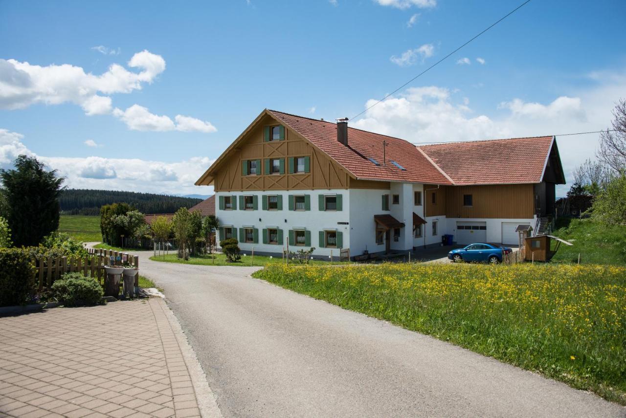 Apartment Auszeit Mit Kueche Viel Ruhe Und Natur Untrasried Bagian luar foto
