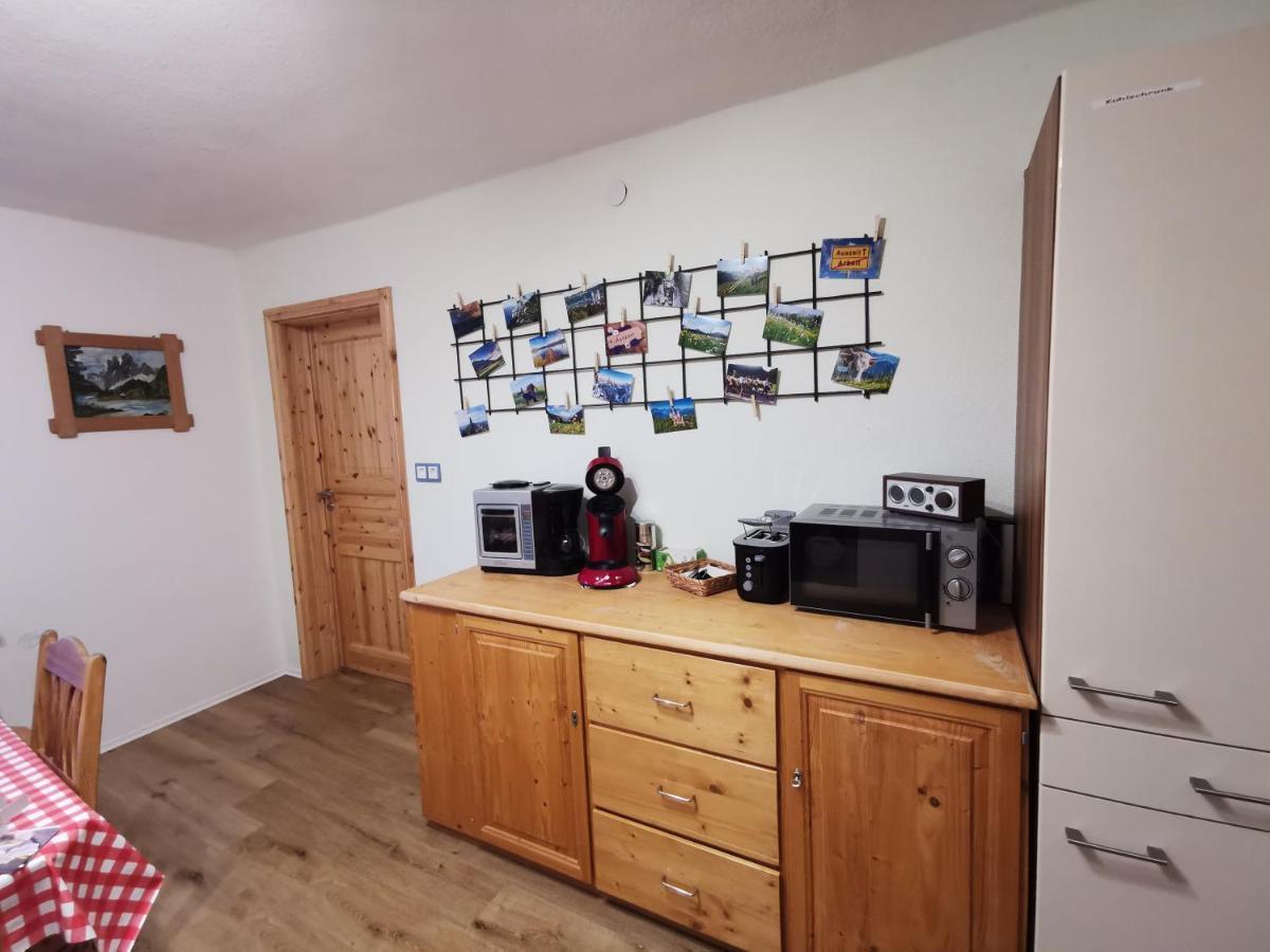 Apartment Auszeit Mit Kueche Viel Ruhe Und Natur Untrasried Bagian luar foto